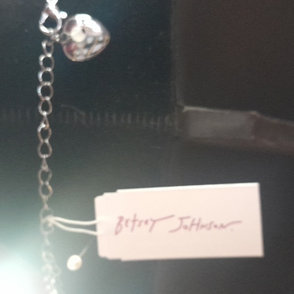 Betsey Johnson Tik Tok Viral Rich Witch Hands Necklace And Earring Set NWT - Picture 6 of 6